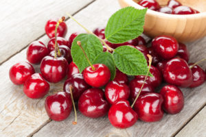 shutterstock_215988805 cherries